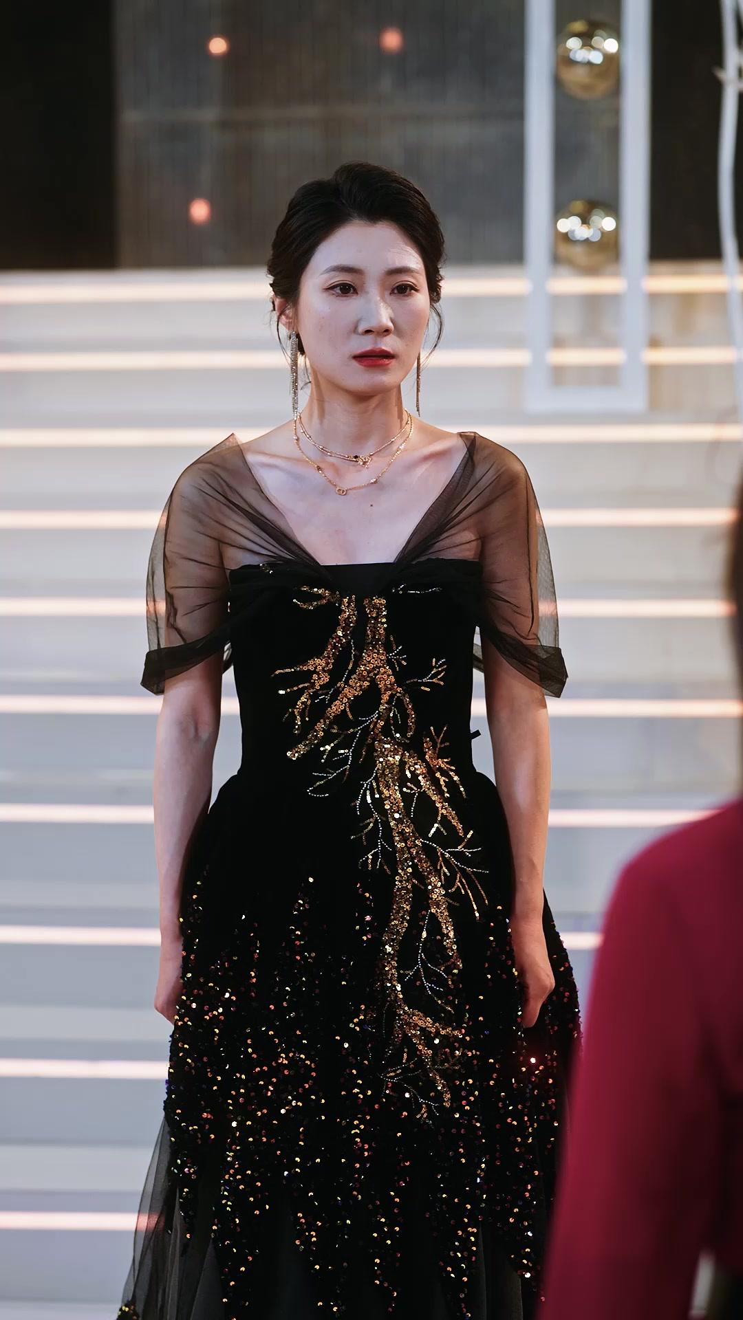 Mic in Hand, Ex on Knees