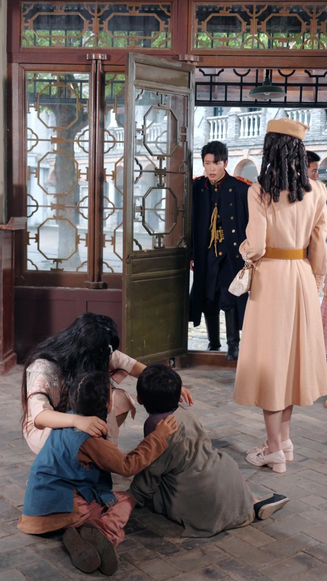 Bulan Pertemuan Abadi