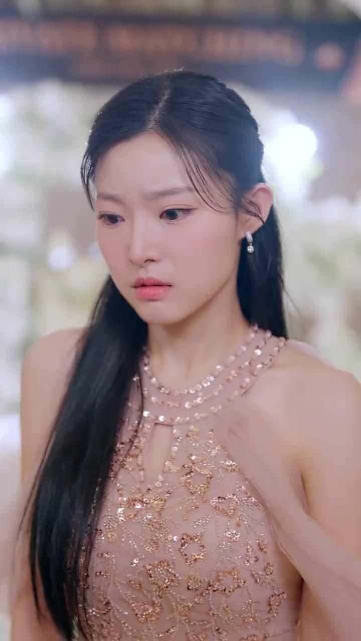 (Dubbed) My Broke Bodyguard is a Billionaire?