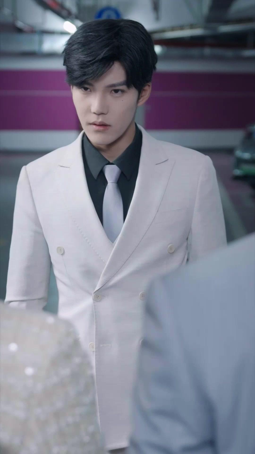 Fingiendo amnesia, atrapé un riquezón