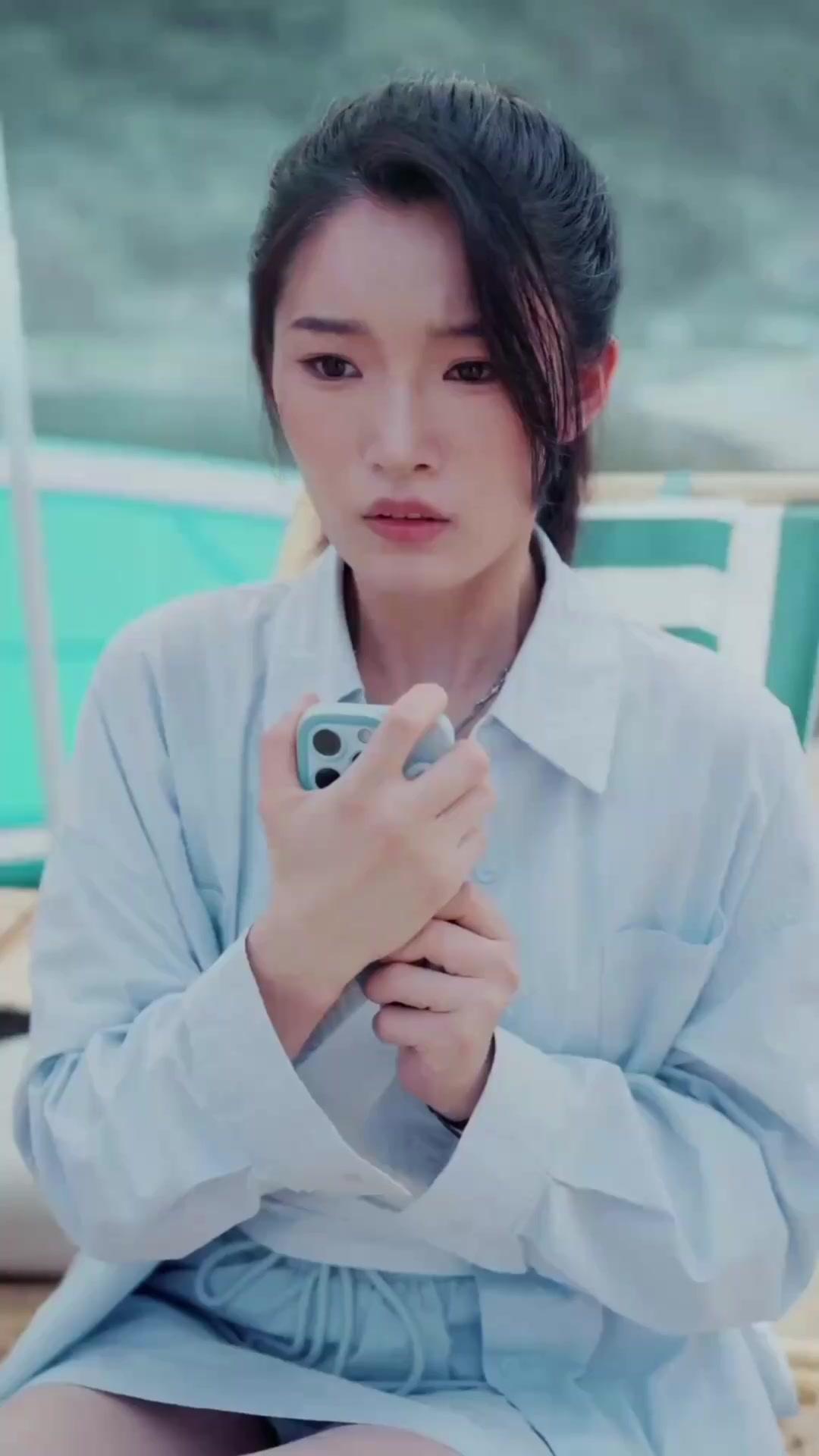 （더빙）심해의 포식자: 섬이 삼킨 배신