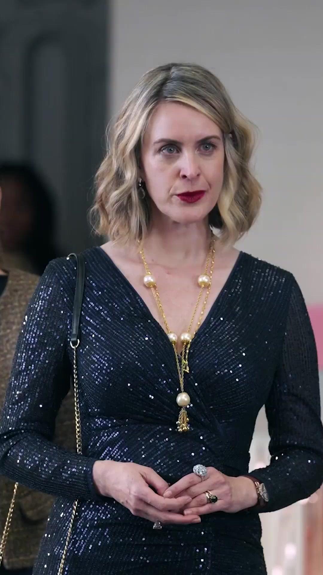 (Doublage)CHOUCHOUTÉE PAR SES CINQ ONCLES