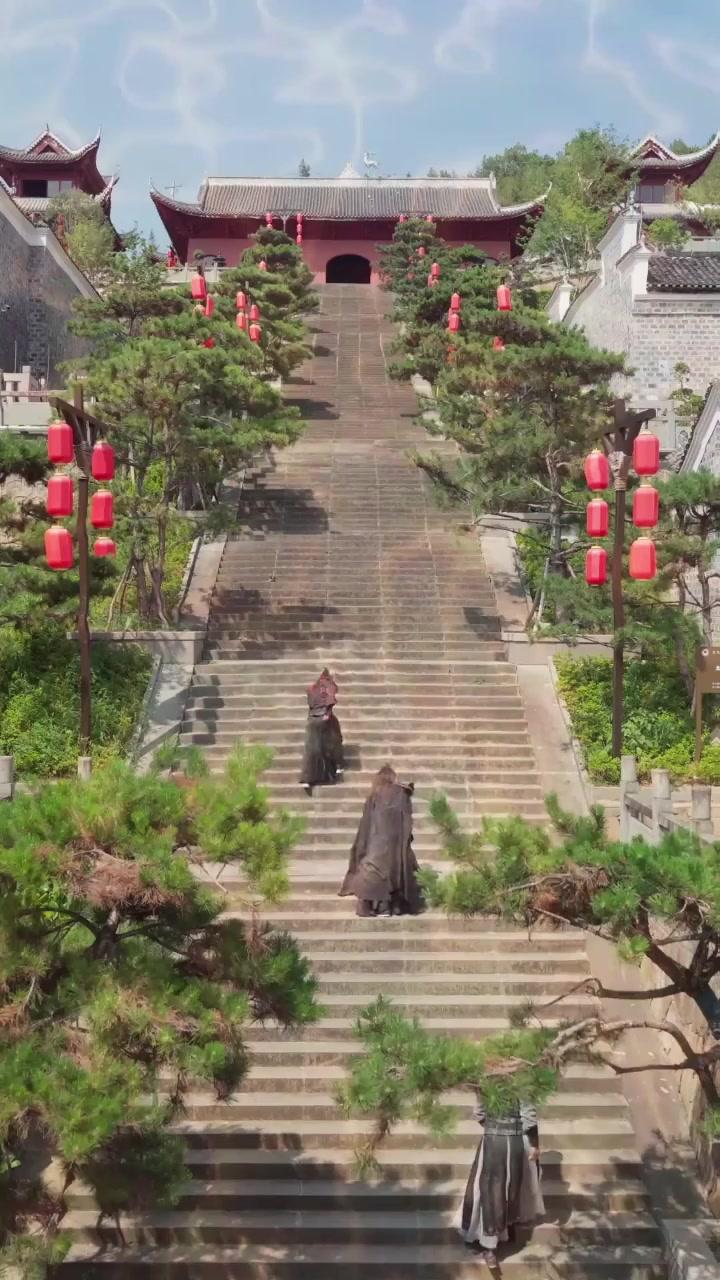 (Dublajlı) Ejderhanın Zafer Yolu