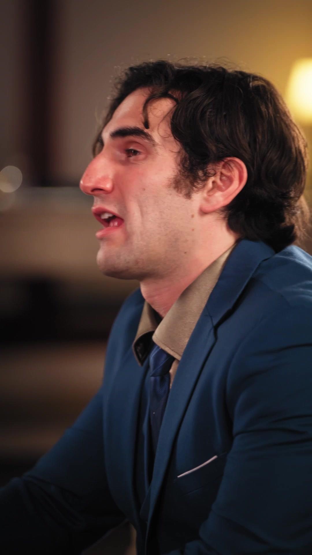 Mi padre conserje es el jefe final