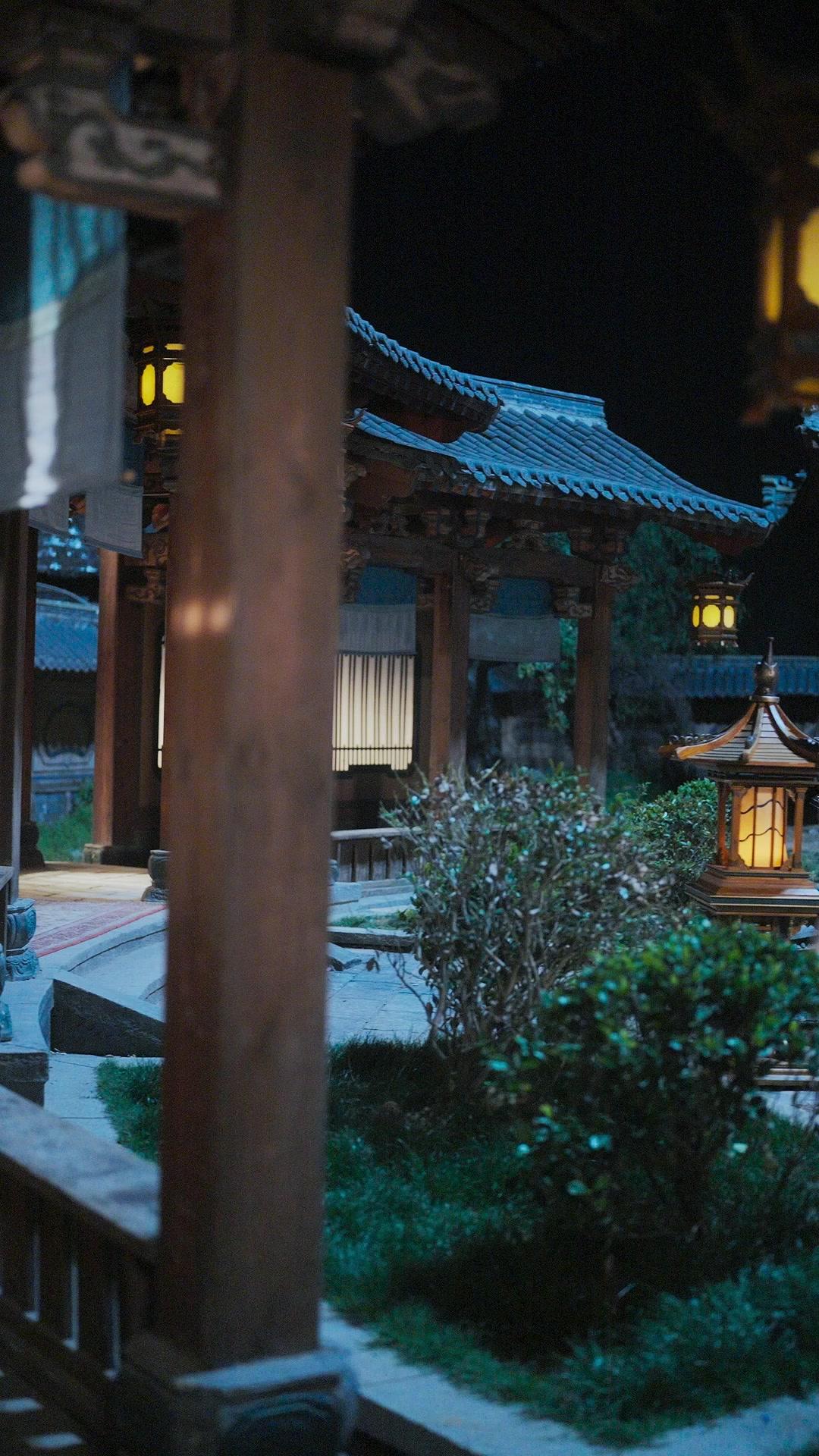 Malam Itu Bersama Sang Adipati