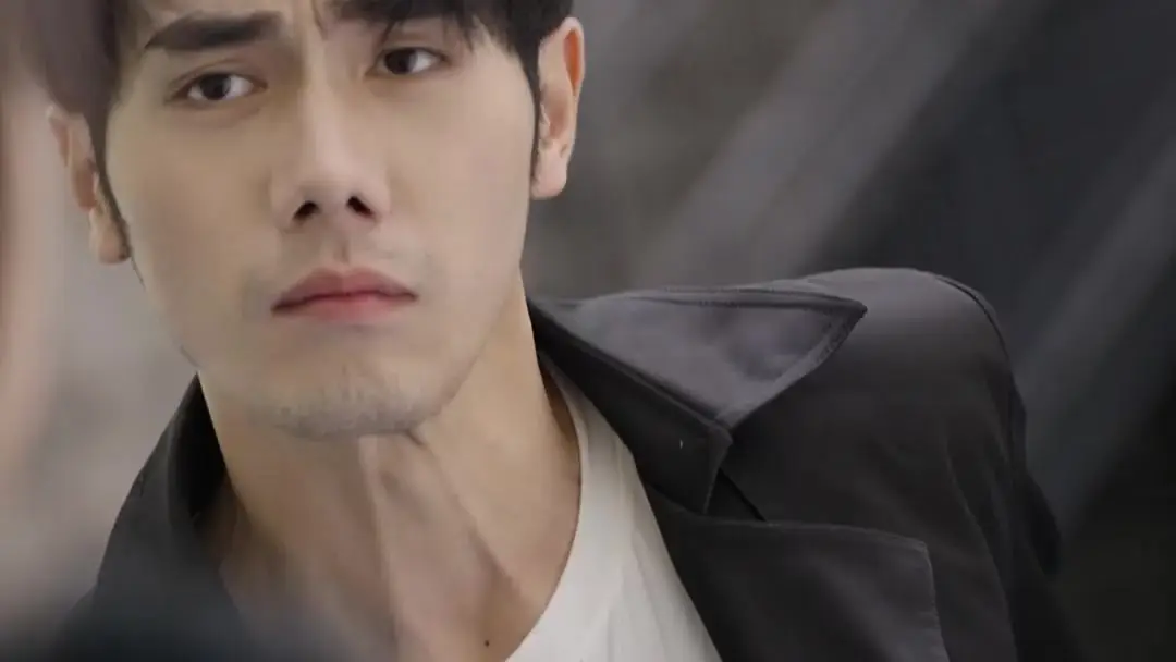 The Imperial Preceptor's Emergence: When a Playground Becomes a Battlefield of Memory