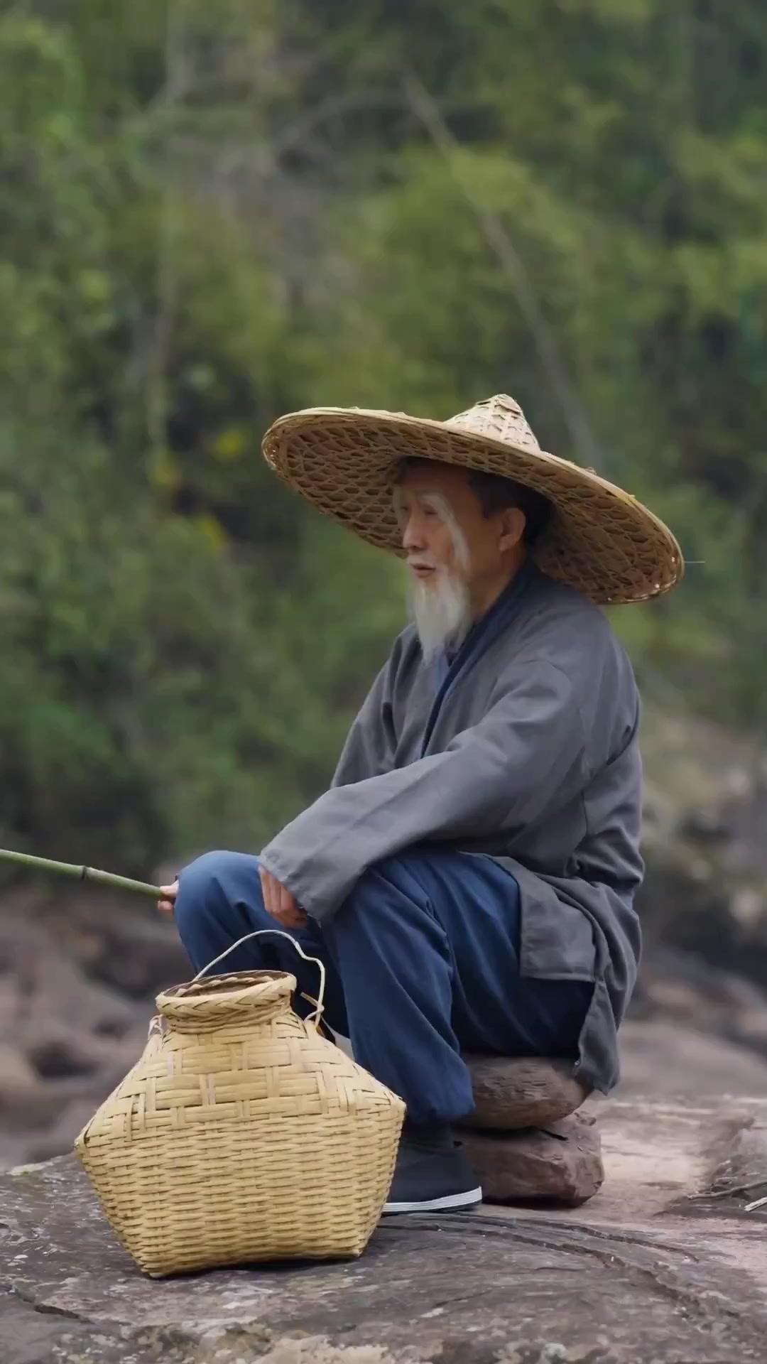 Cucu Berkuasa Sakti Kembali