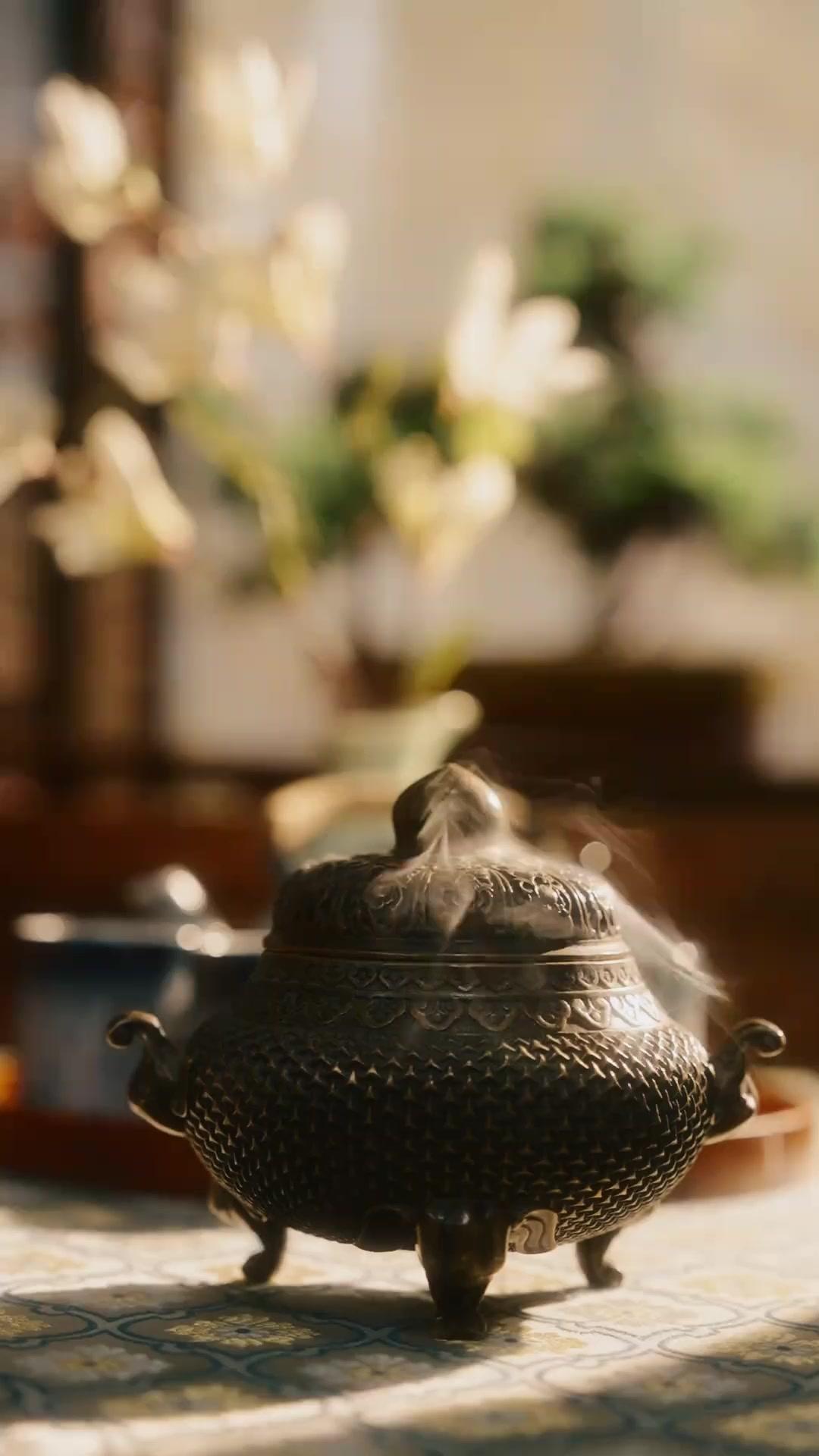 Yeniden Doğan Kraliçe