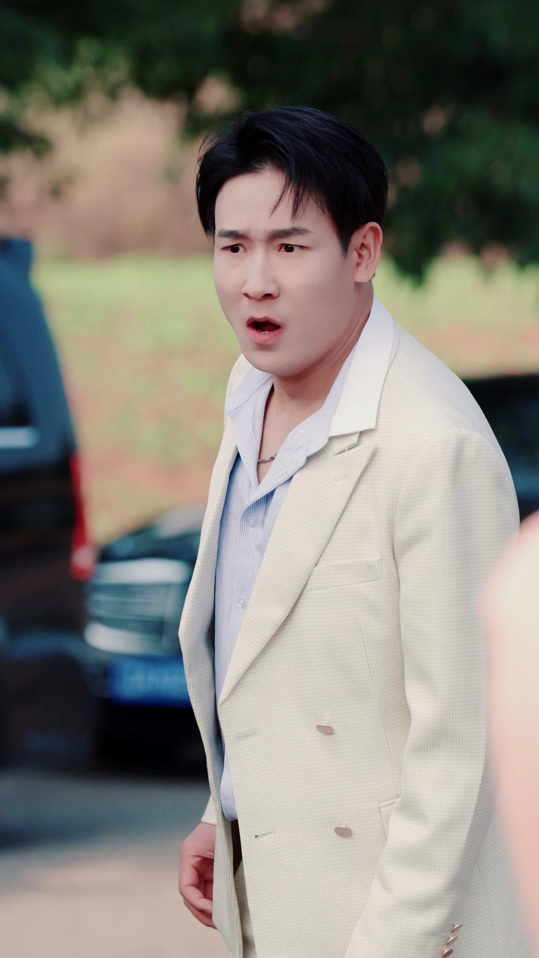 Jailed Loser? True All-Rounder God!