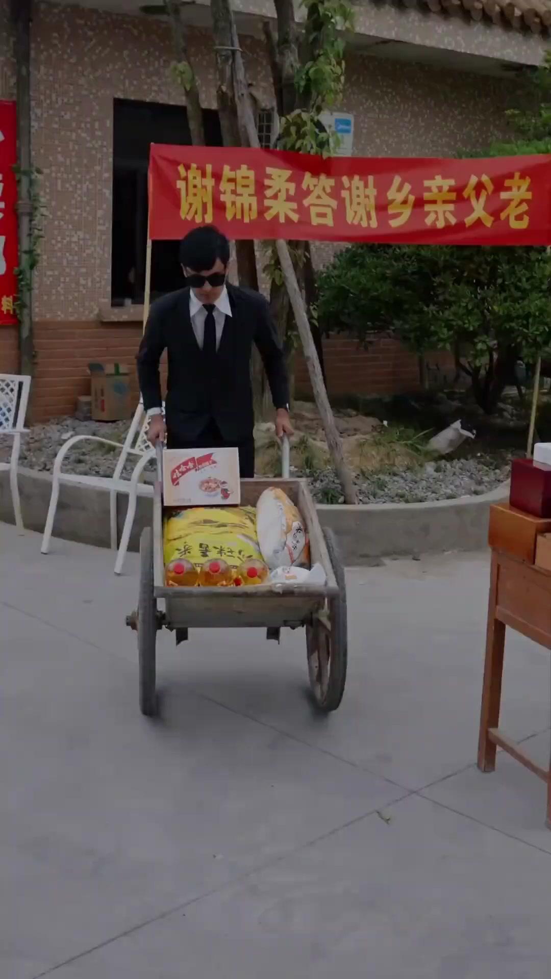 LES VOIES LACTÉES DE LUCIE