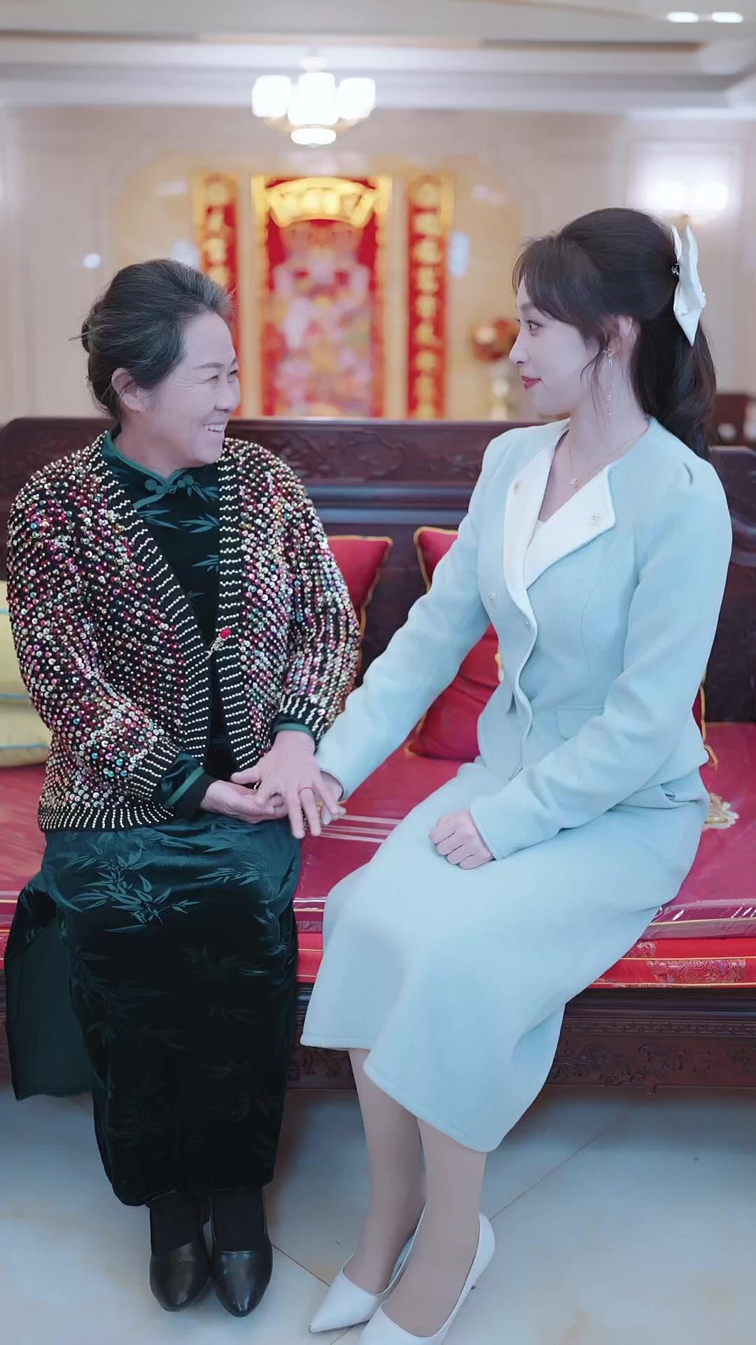 Rahasia Masa Lalu, Cinta dan Balas Dendam