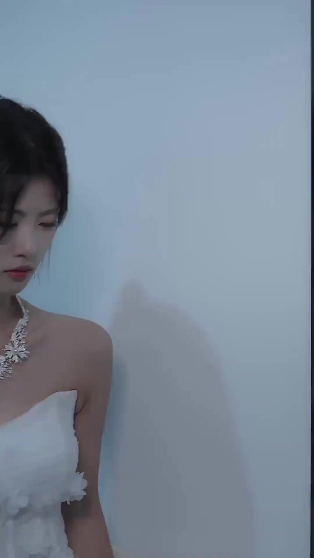 (Synchro) Ring fort, Krone zurück