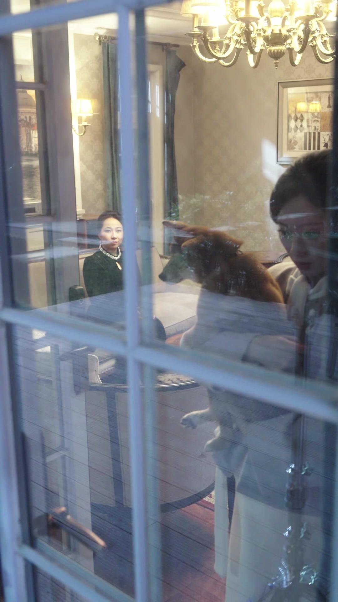  Keluarga Penuh Rahasia