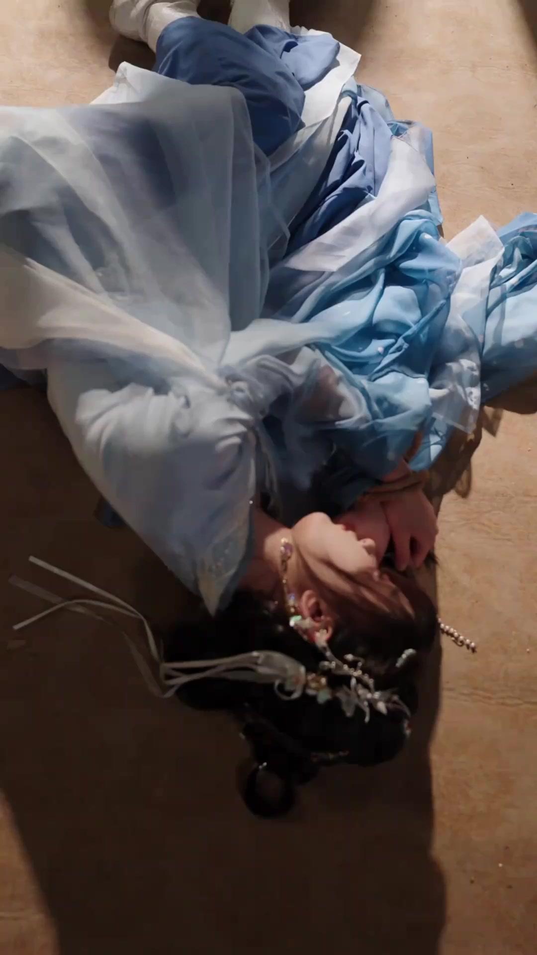 Marido Demônio Soberano, Sempre Quer Me Matar