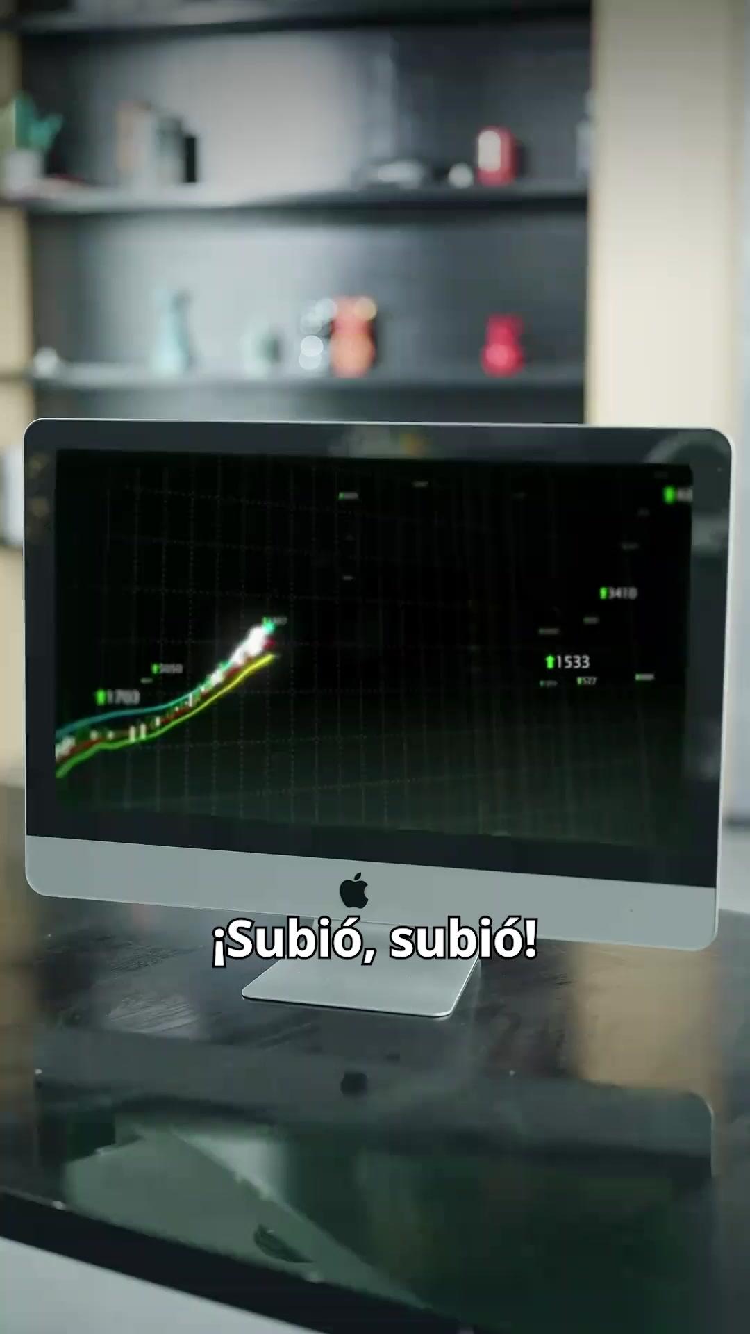 (Doblado)La reina empresarial tiene ocho años