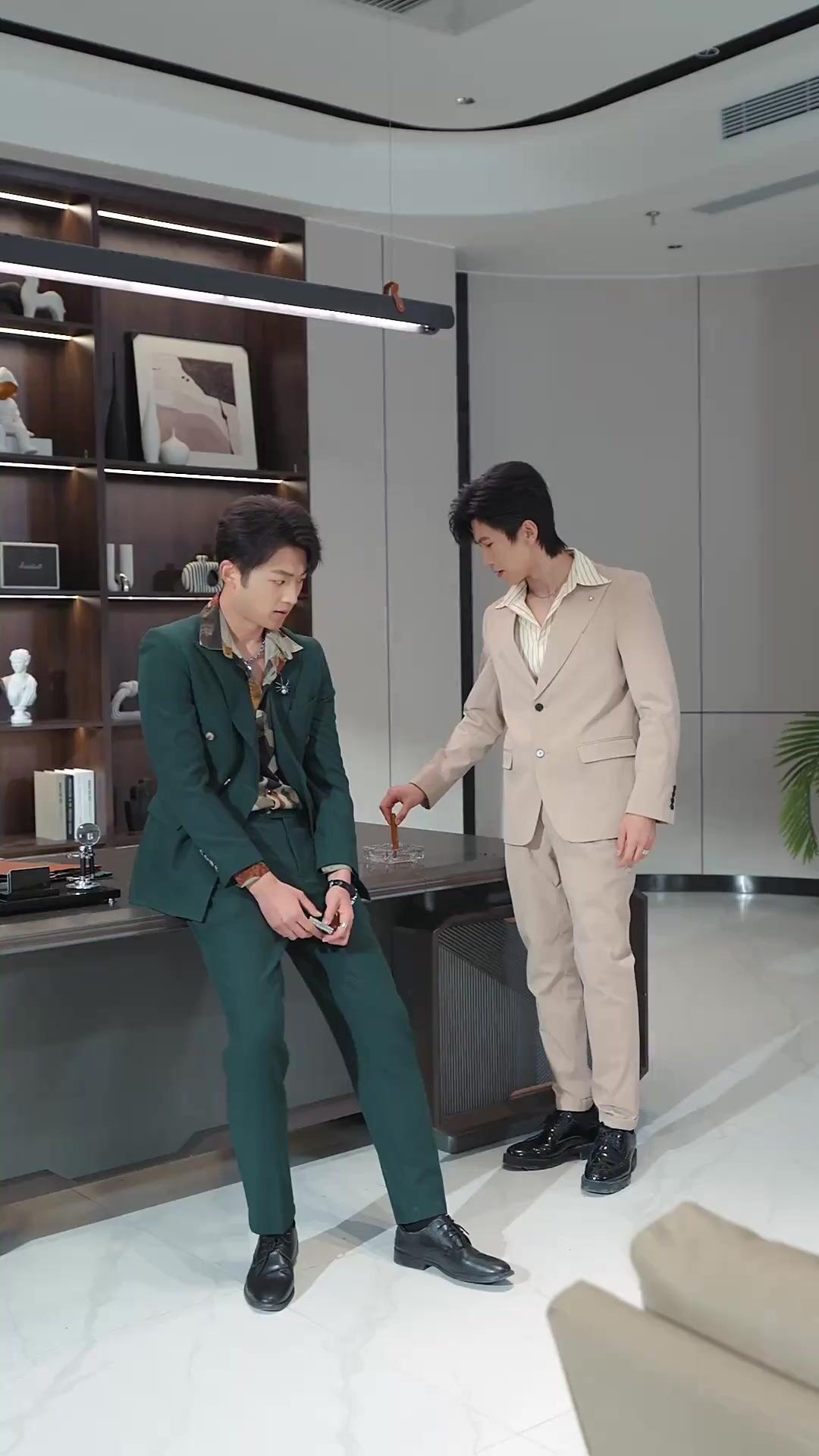 (Dubbed) CEO’s Boyfriend Hits Different