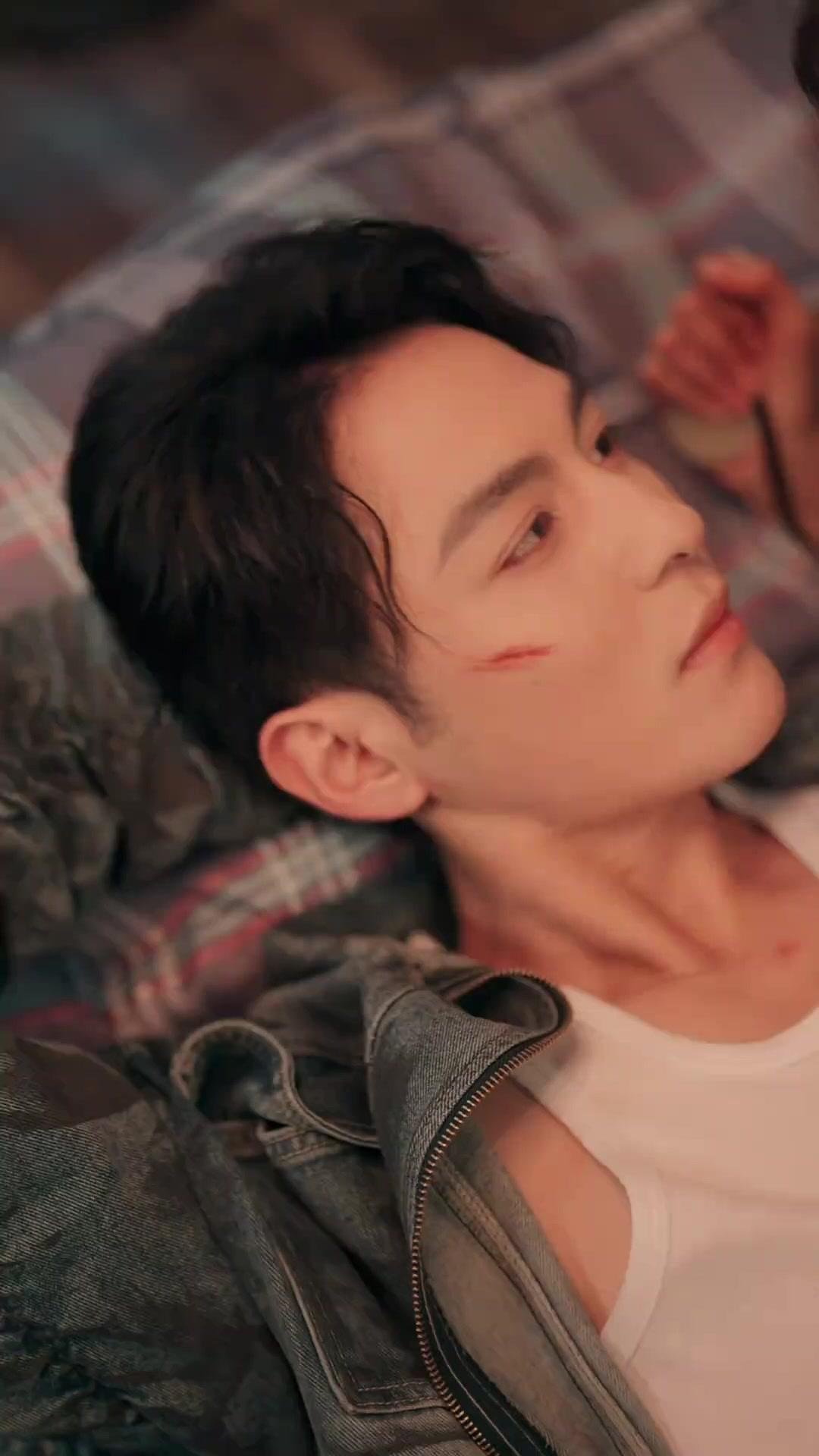 กรงทองซ่อนรัก