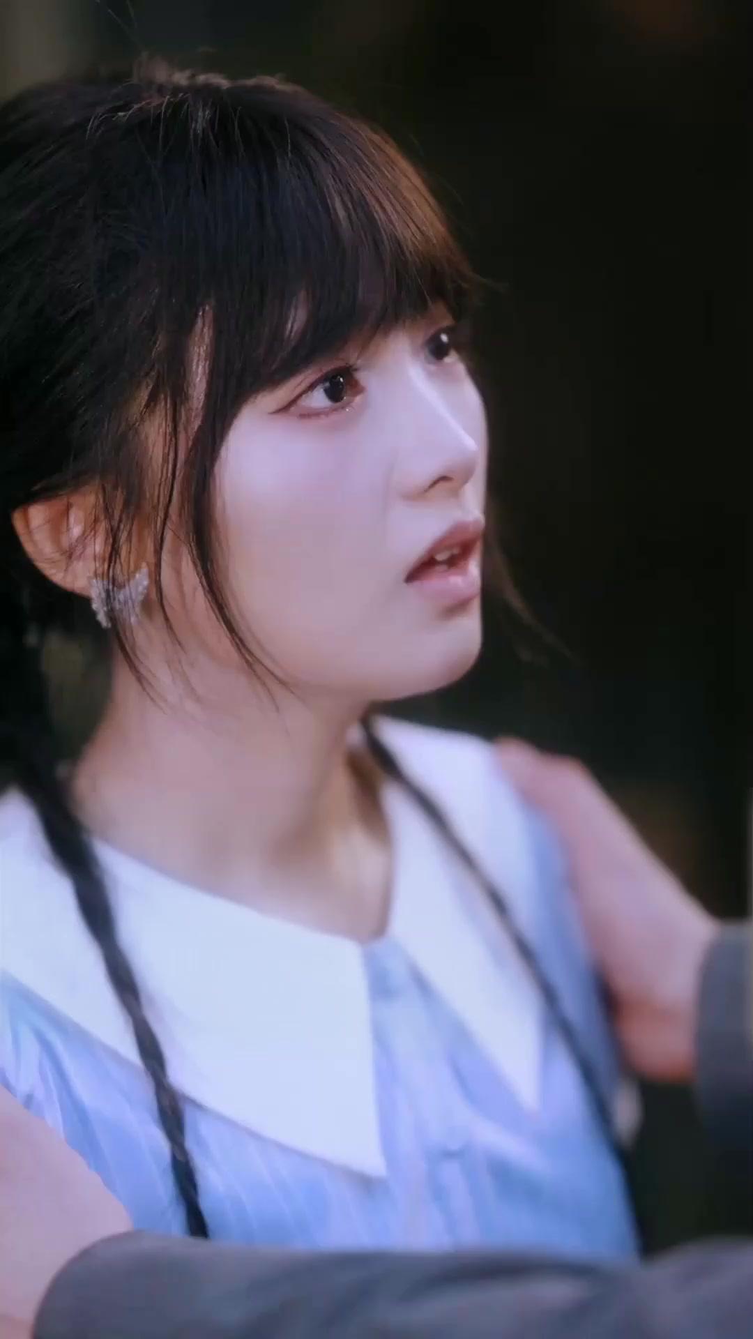 TRAQUÉES PAR L'AMOUR