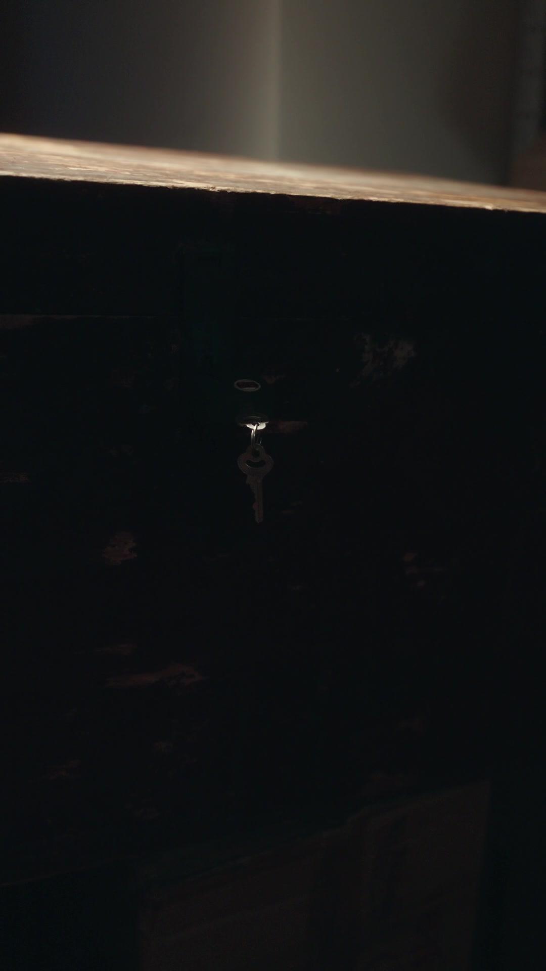  Keluarga Penuh Rahasia