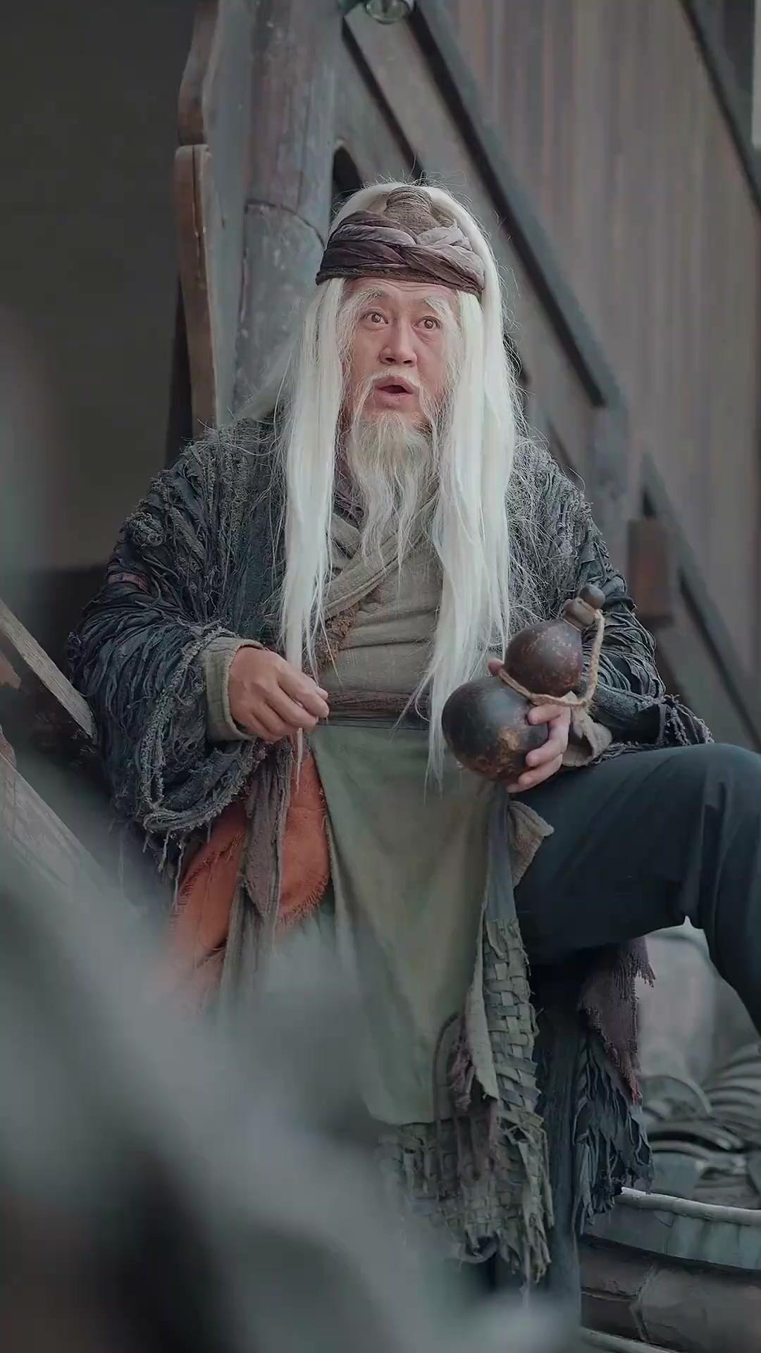 (Dubbed)No Trash, I'm OP!