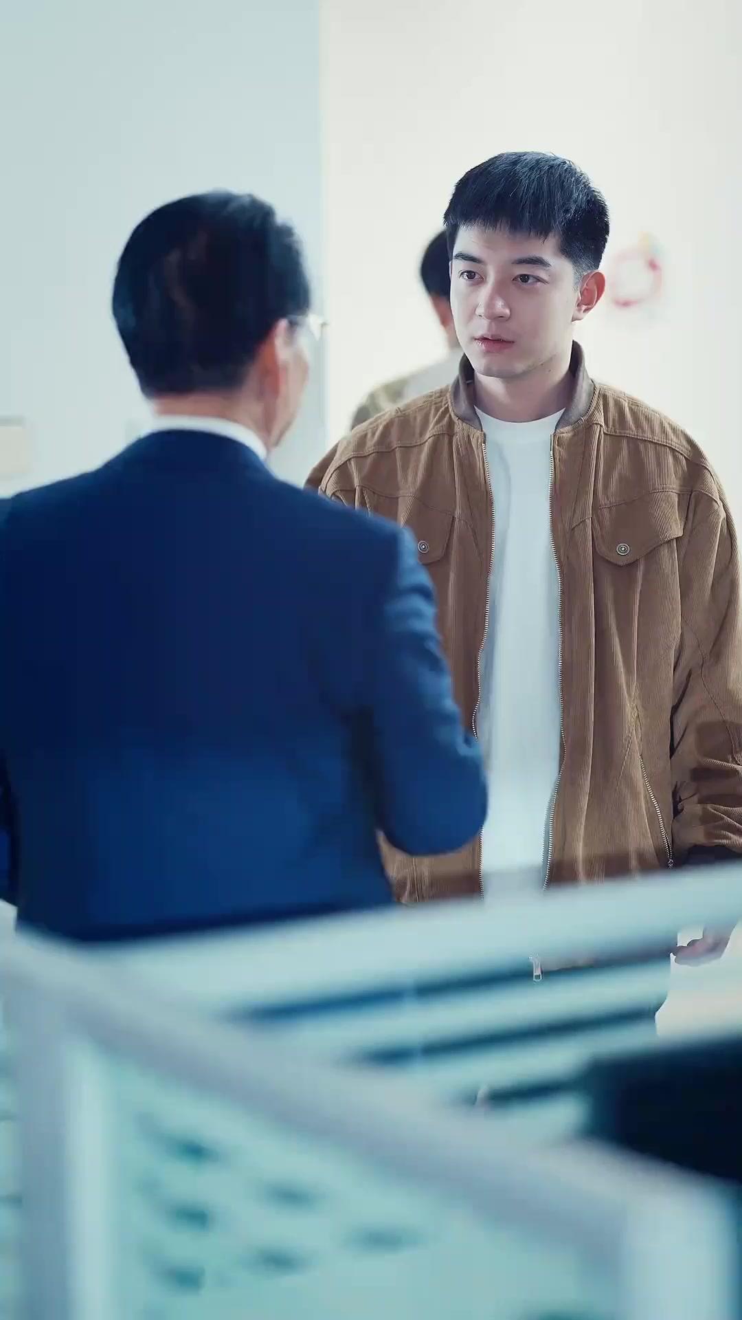 (吹き替え) 愛と裏切りは紙一重