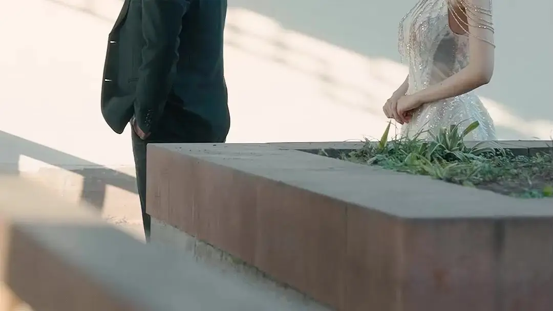 Through Time, Through Souls: When White Silk Meets Black Brocade