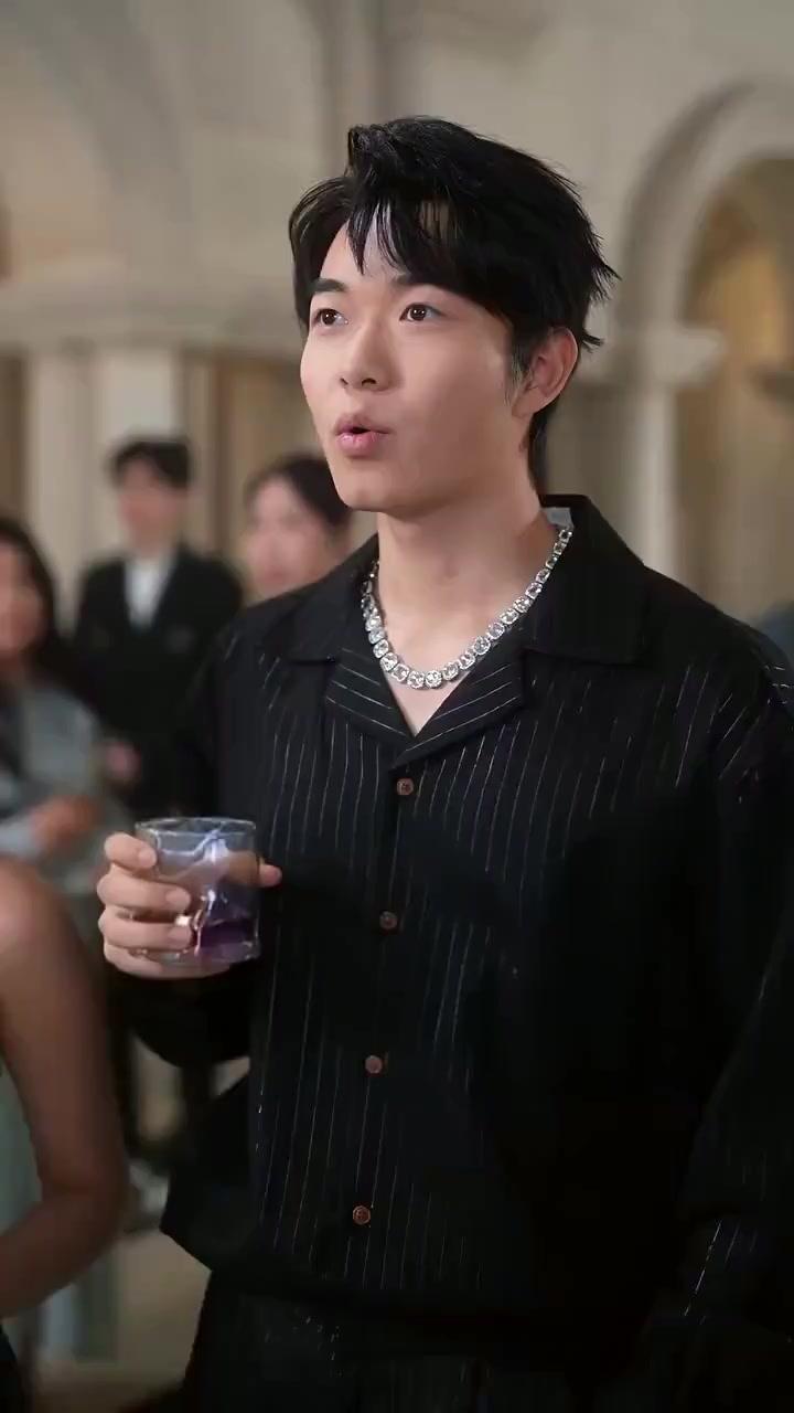 偽物令嬢になった私を兄たちが守りすぎる