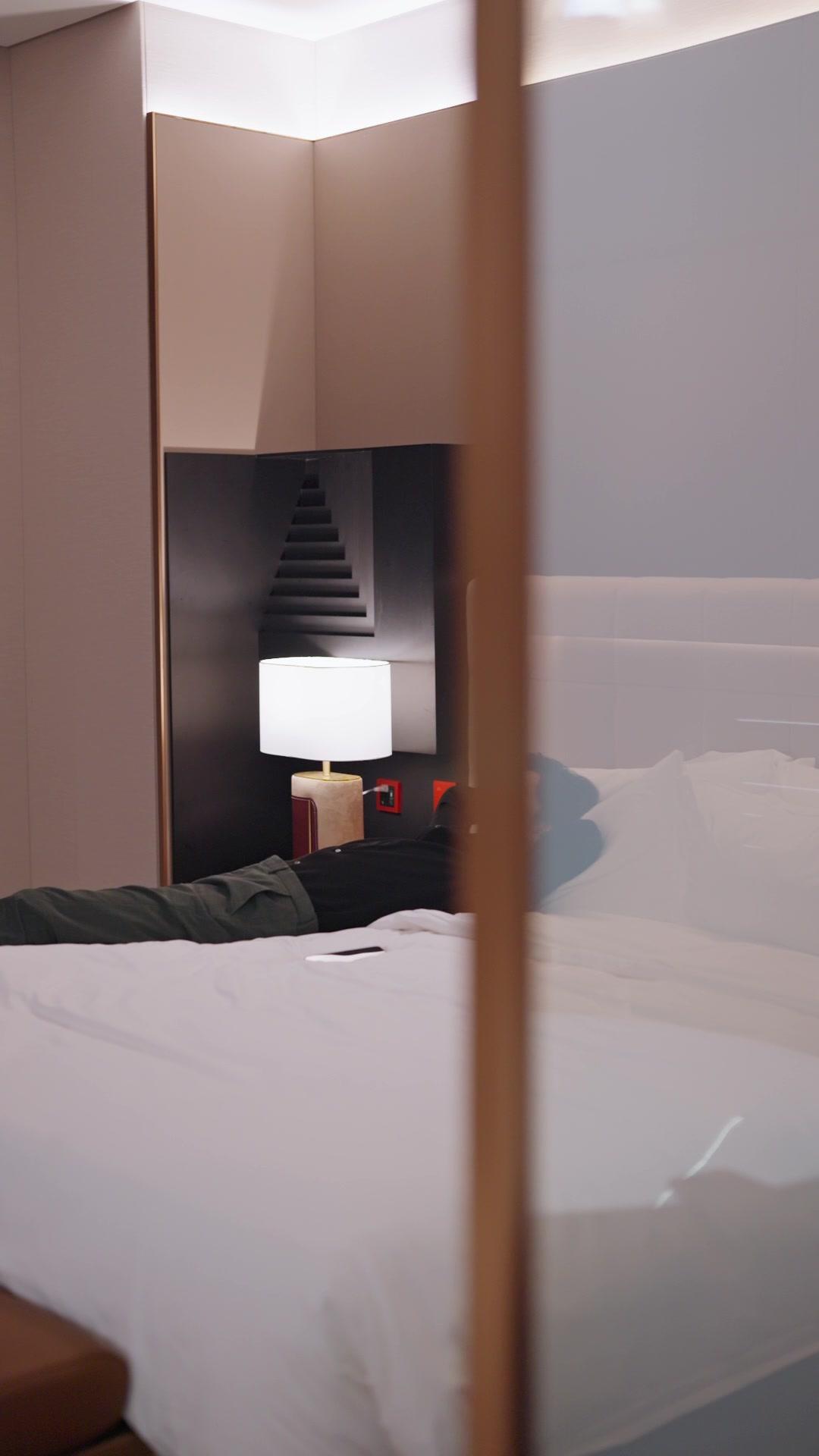 許小姐，妳的報應來了