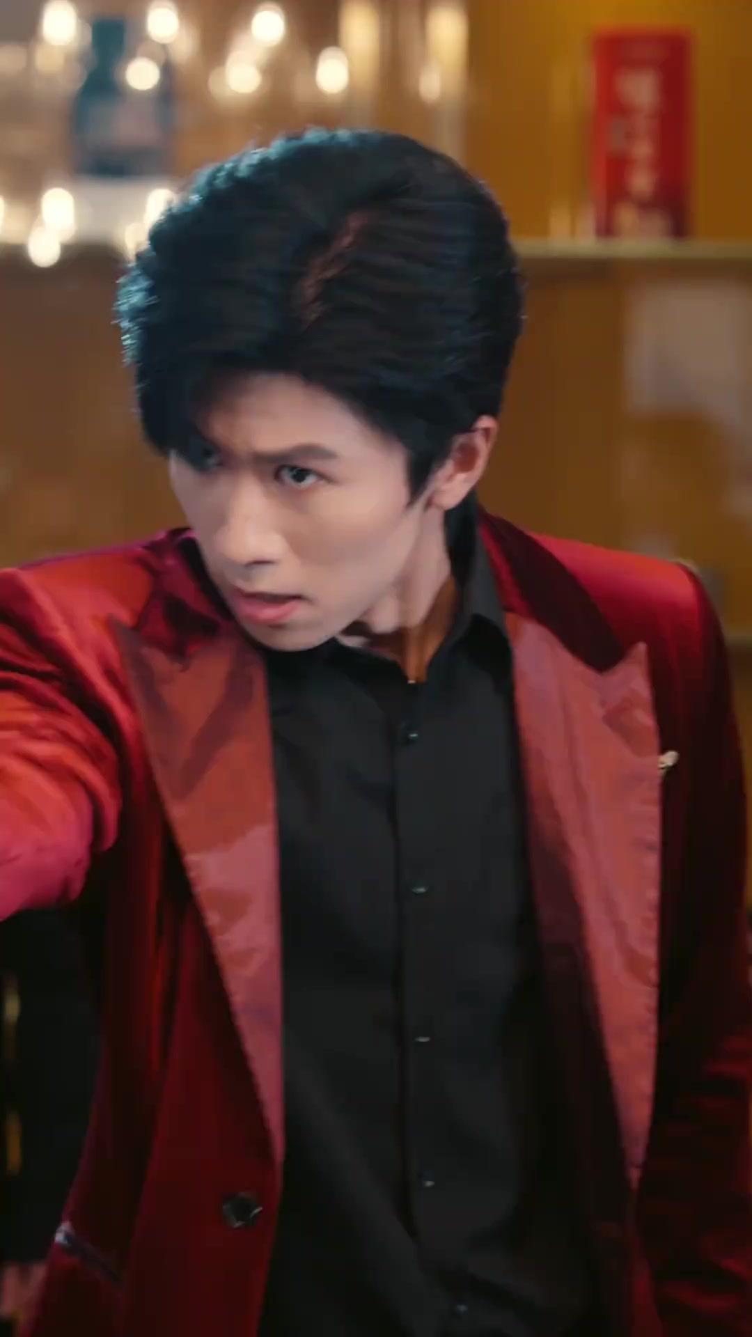 (Dubbed) CEO’s Boyfriend Hits Different