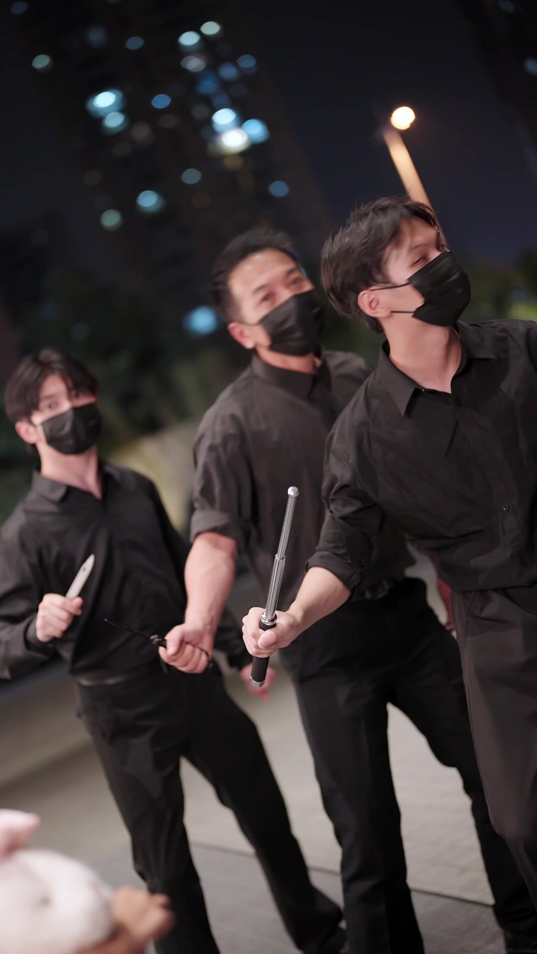 차가운 대표님과 꼬마 보디가드