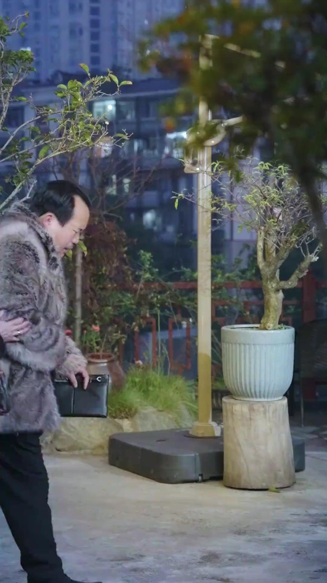 娘の婚約者は ハイエナだった