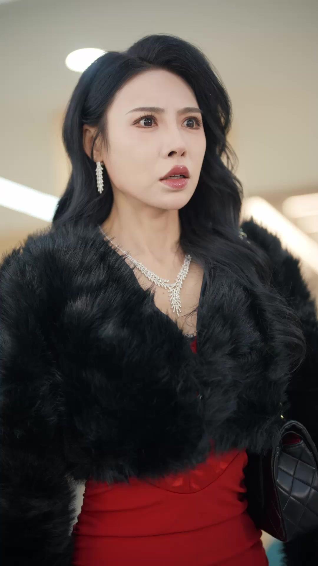 She Had No Idea How Rich I Am!