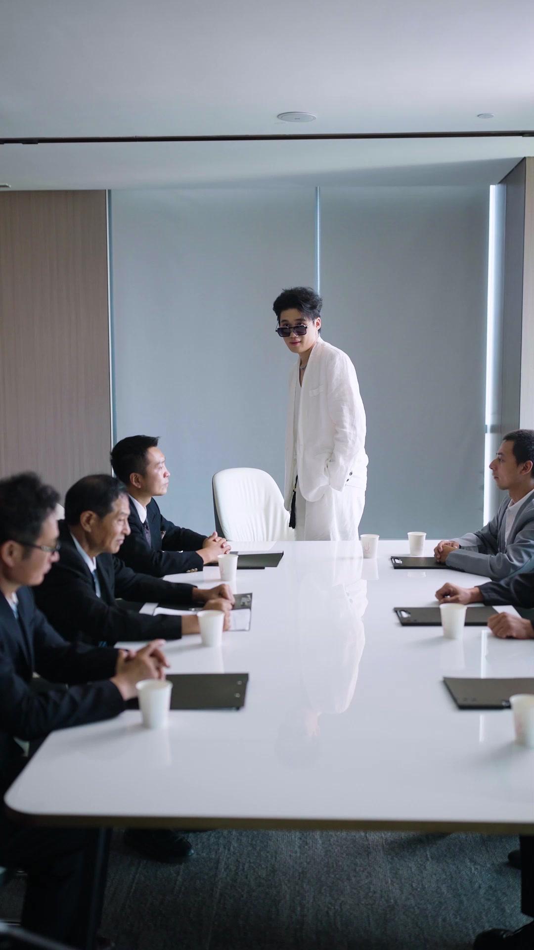 Cô Vợ Giả Ngốc