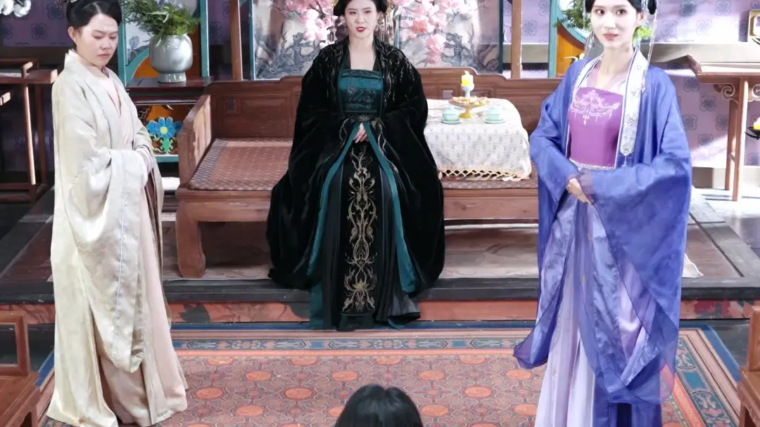 공주의 생존법 에피소드 1: 분홍 벚꽃 아래서 피는 복수의 씨앗