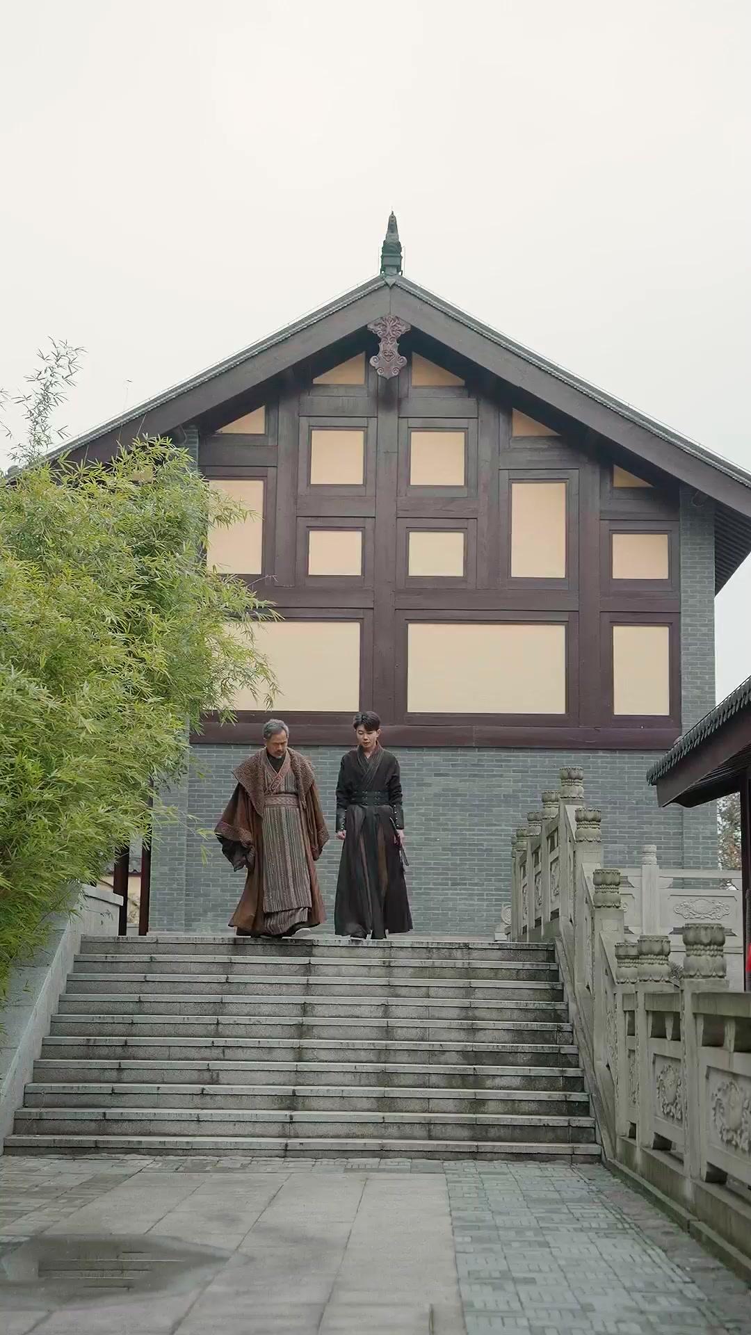 Der unvergleichliche Held: Wer, wenn nicht ich?