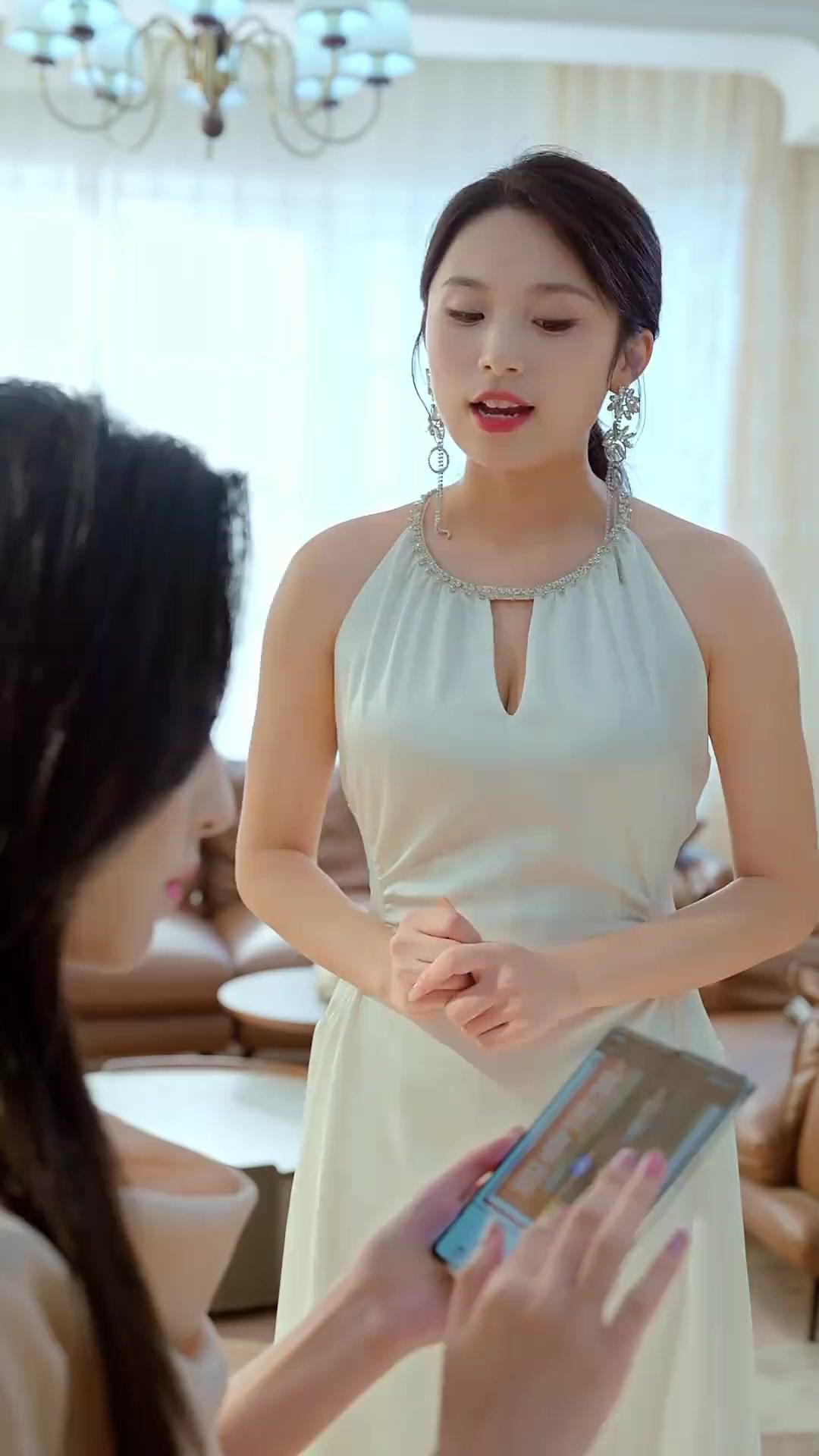 Chồng Mới Hay Ghen