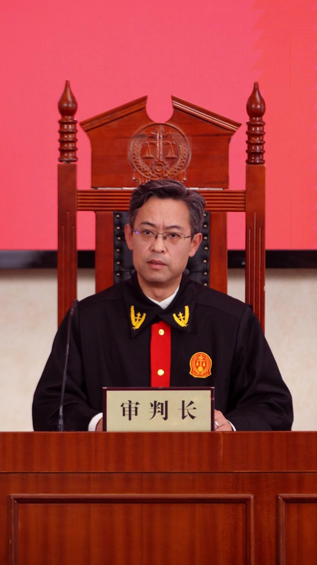 Apa Rahasia Boneka itu?