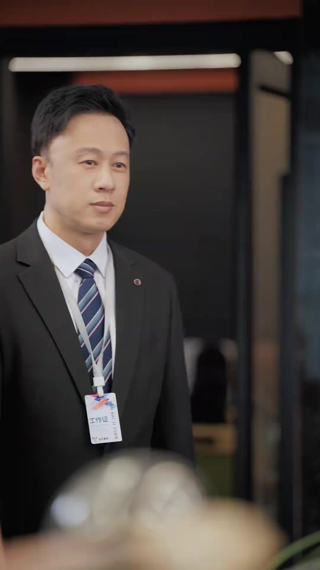 Suami Satpamku Itu Miliarder