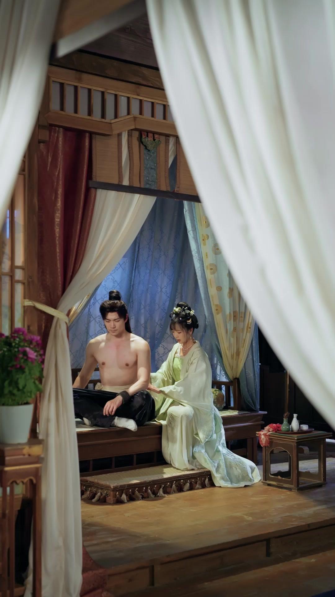 Lệ Hoa Trong Tro Tàn