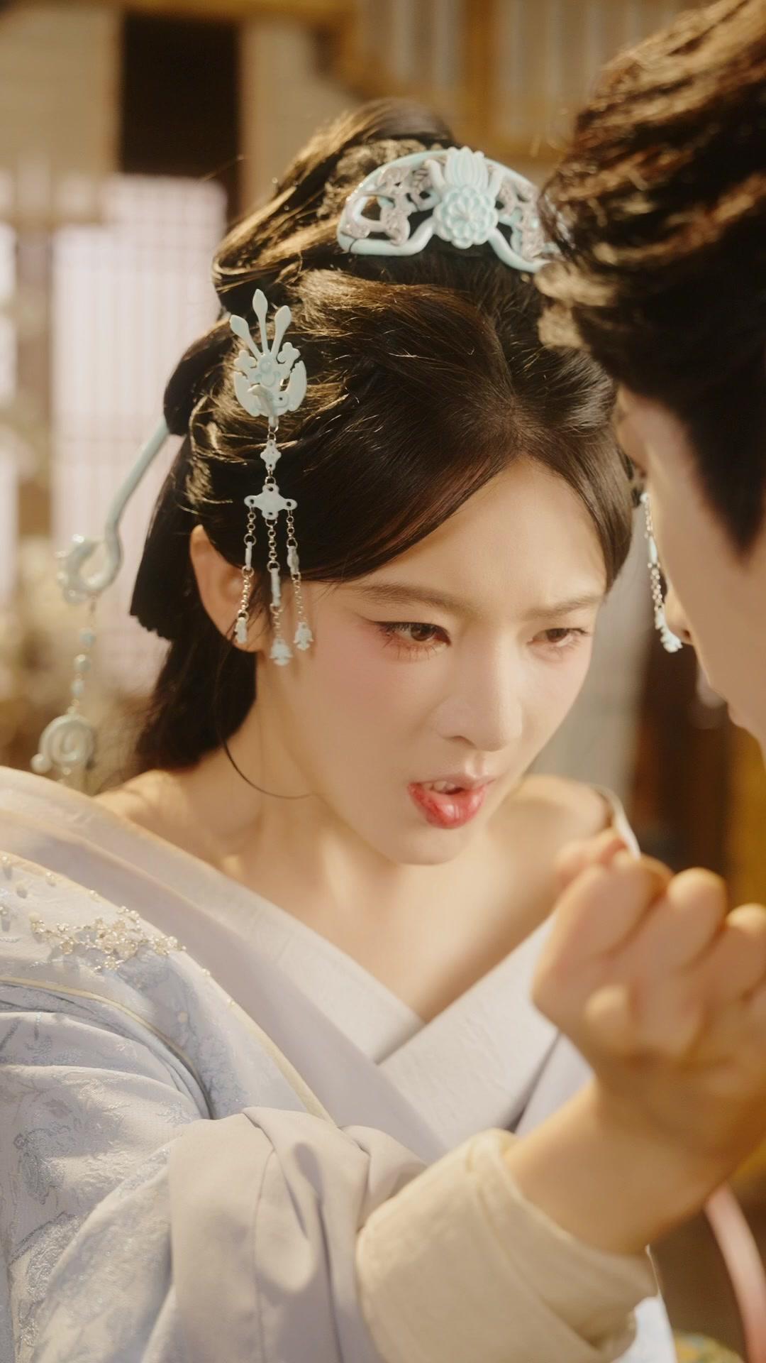 A Vingança da Rainha Renascida