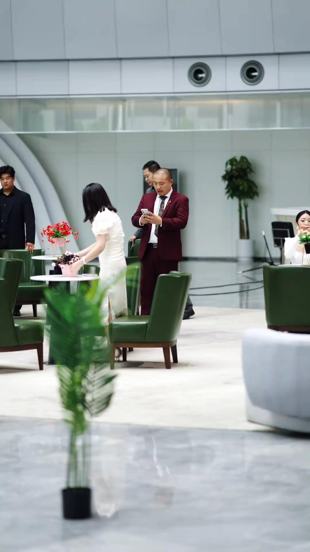 The Billionaire She Threw Away