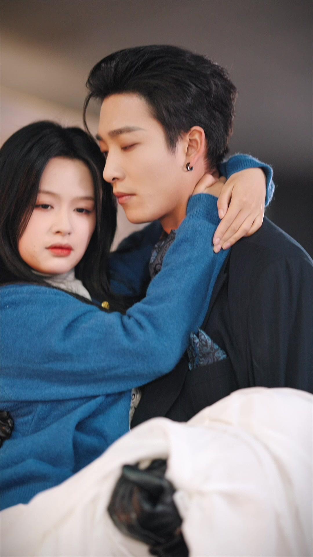 Jejak Cinta di Tengah Malam