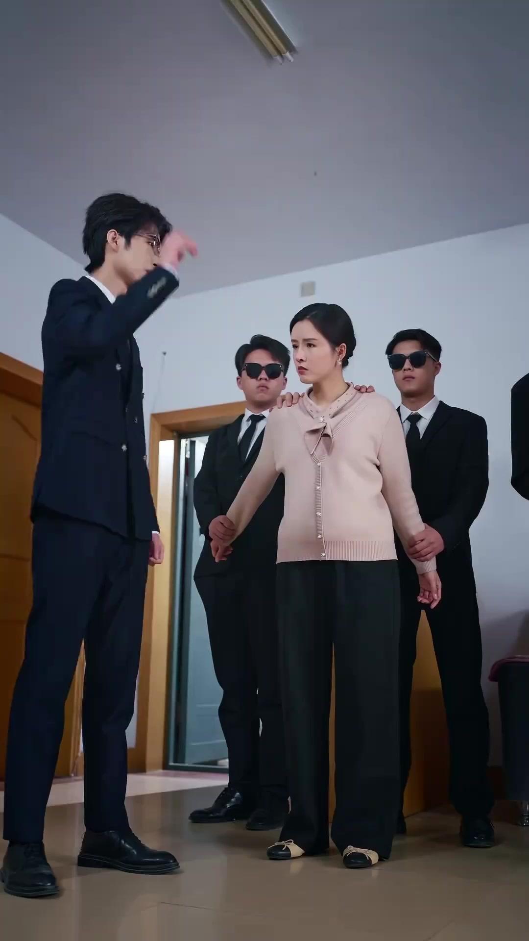 ยอดรักใต้รอยช้ำ