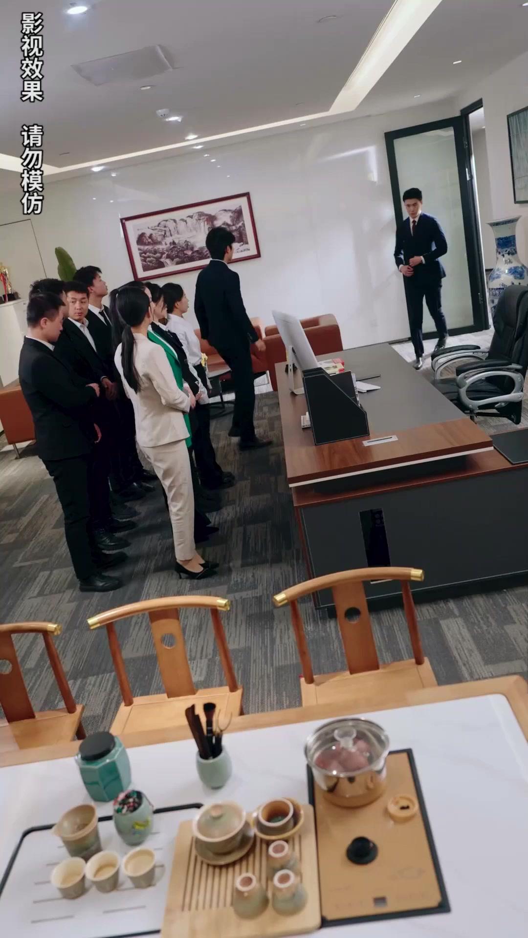 Tiga Anak Istimewa, Ayah CEO Yang Berkuasa"