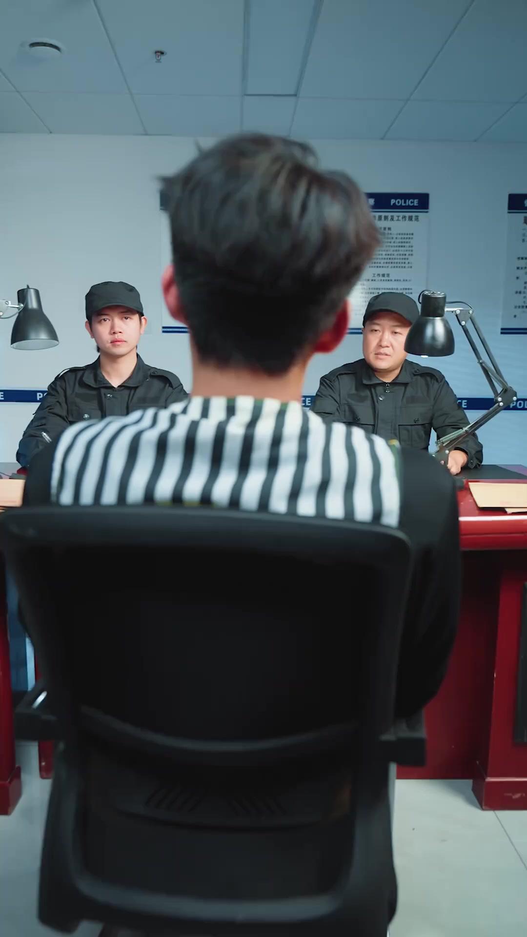 Street Vendor? But He's A Geniues!