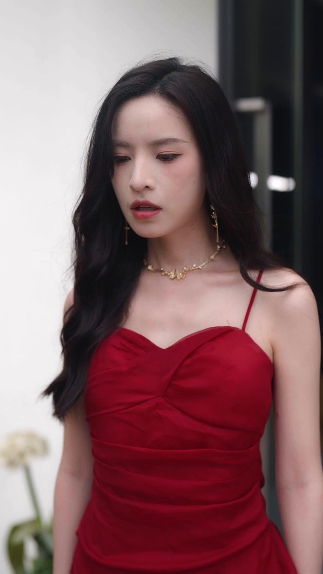 Tiga tahun menjadi istri palsu