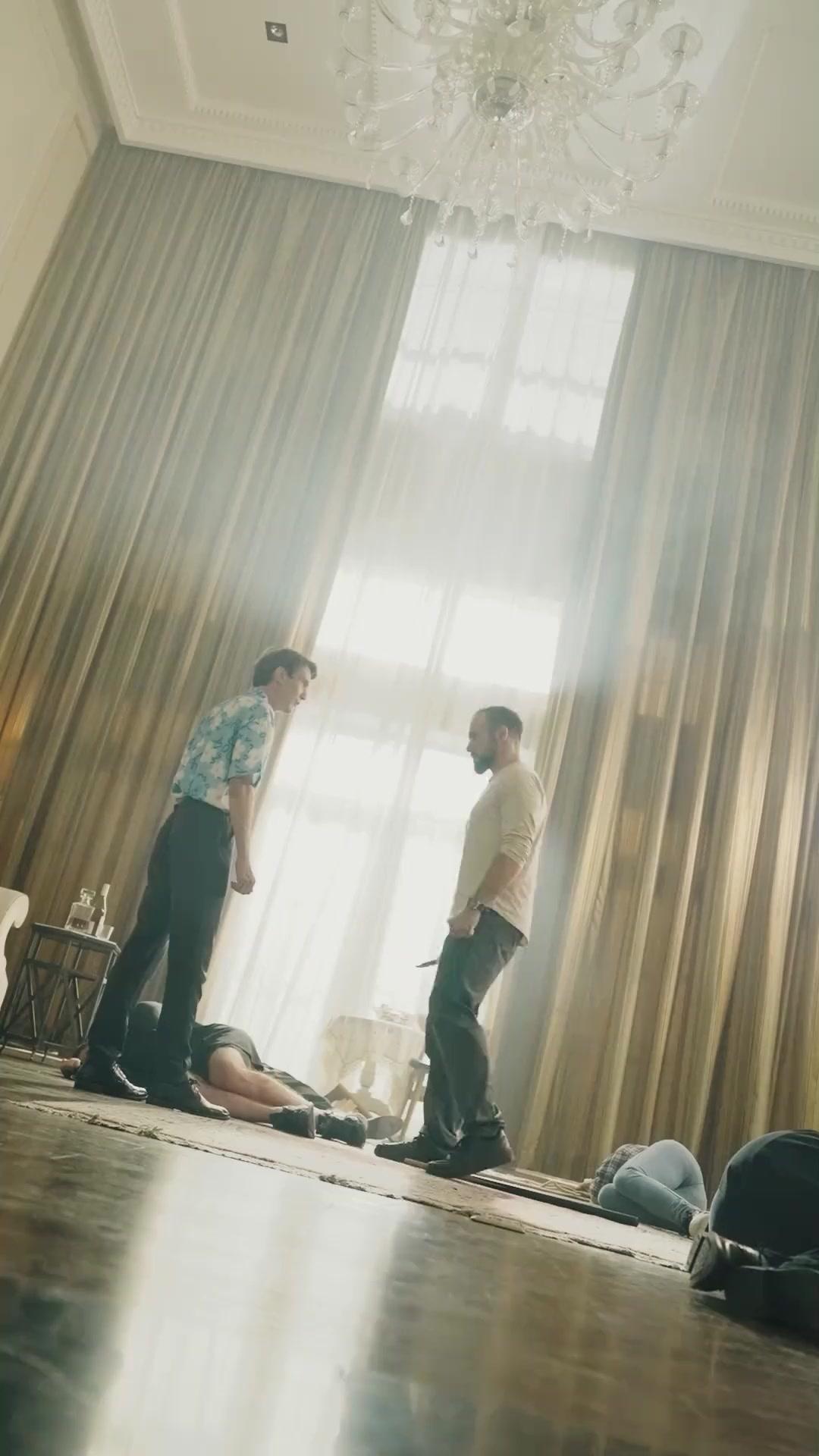 (Doublage) POINGS LUI & ELLE