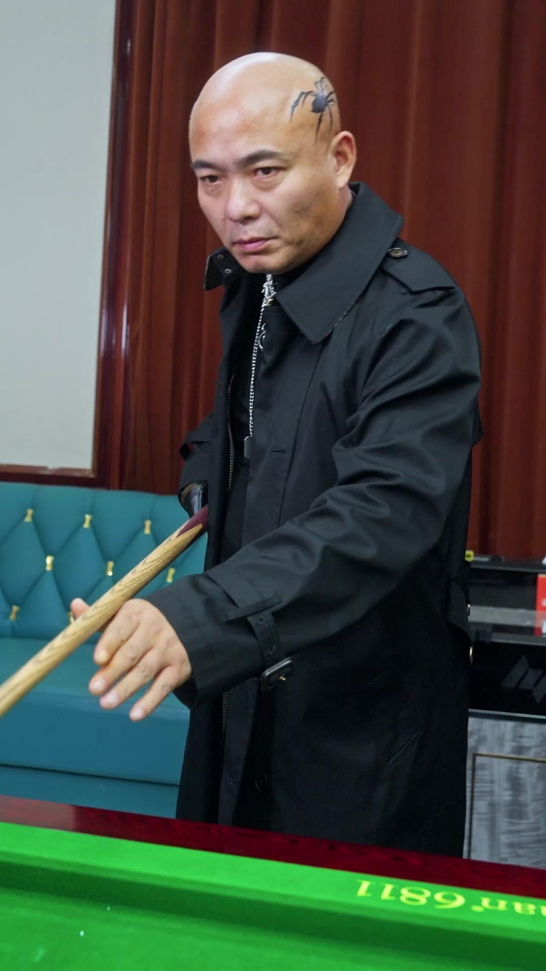 DIEU DU BILLARD : RETOUR DU MASQUE