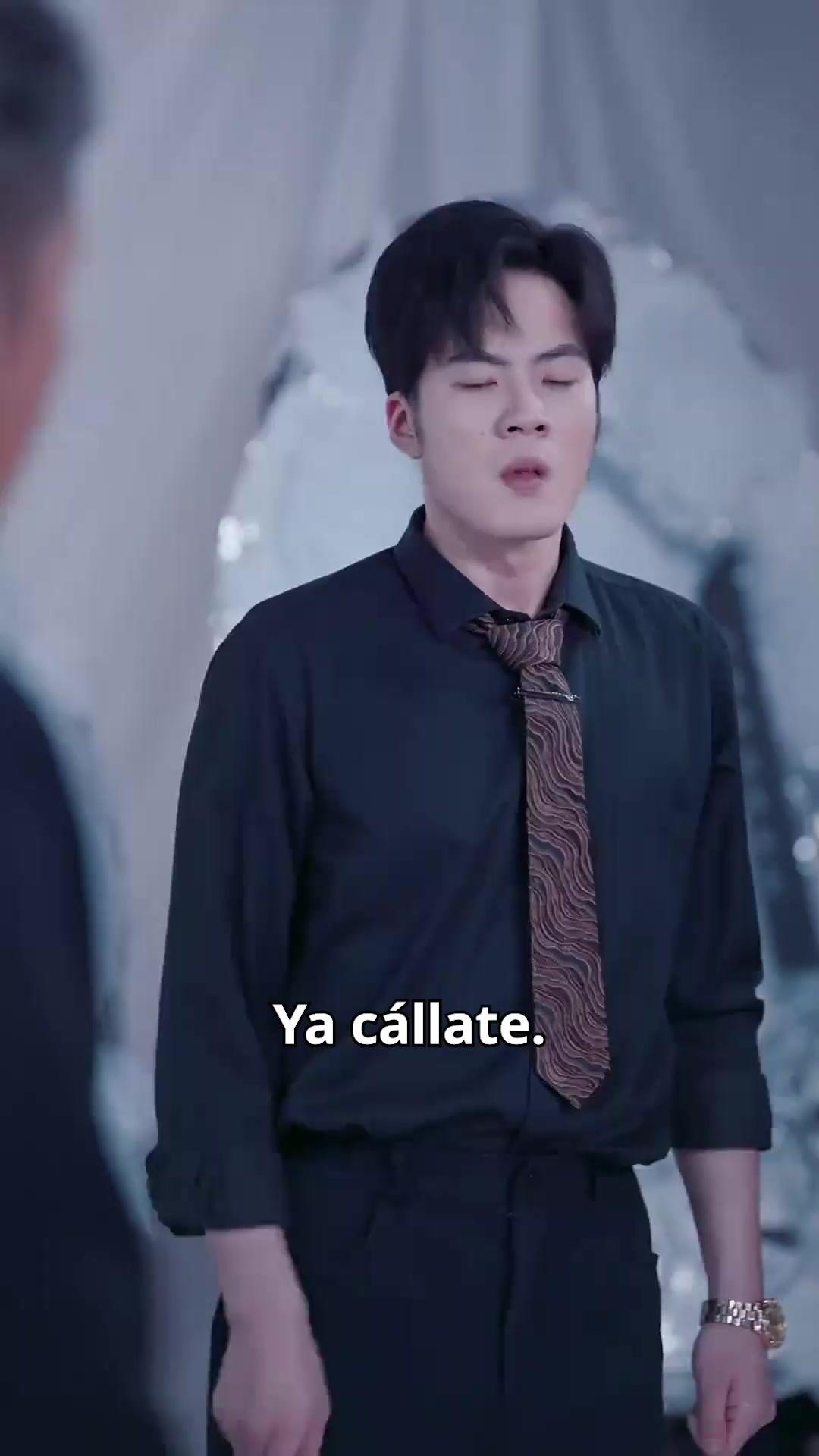 (Doblado) ¡Mi abuela es una niña!