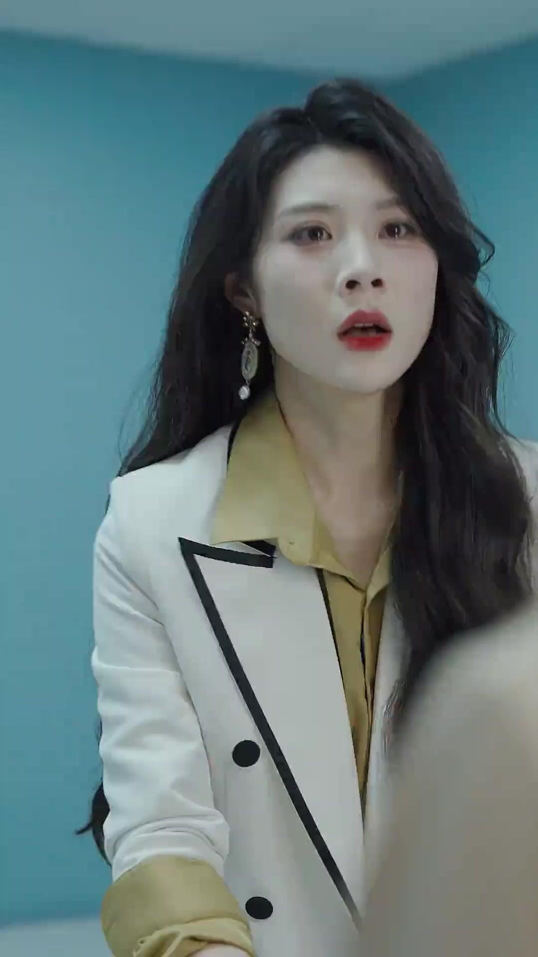 (Sulih suara)Cinta Retak Tak Sempurna